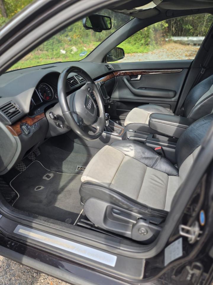 Audi A4 2008 — photo 5