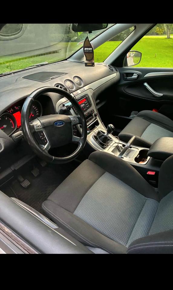 Ford S-Max 2010 — photo 6