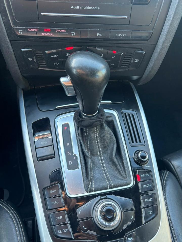 Audi S4 2010 — photo 17
