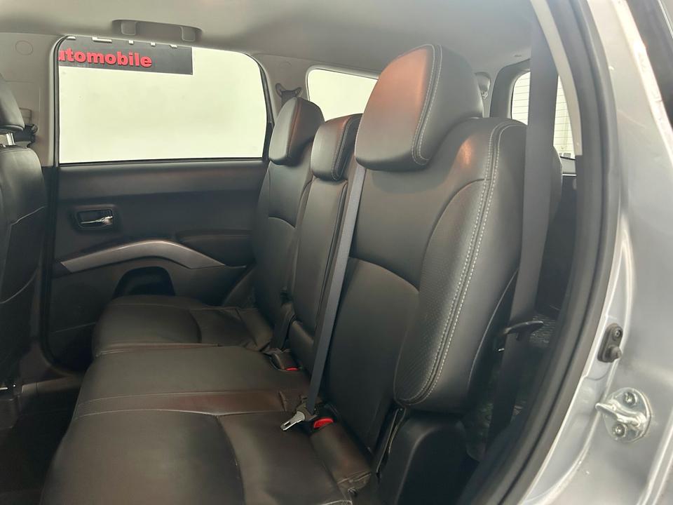Peugeot 4007 2008 — photo 11