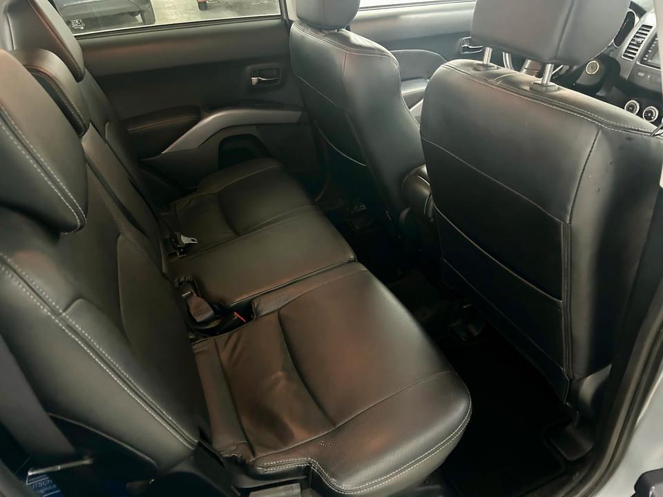 Peugeot 4007 2008 — photo 15