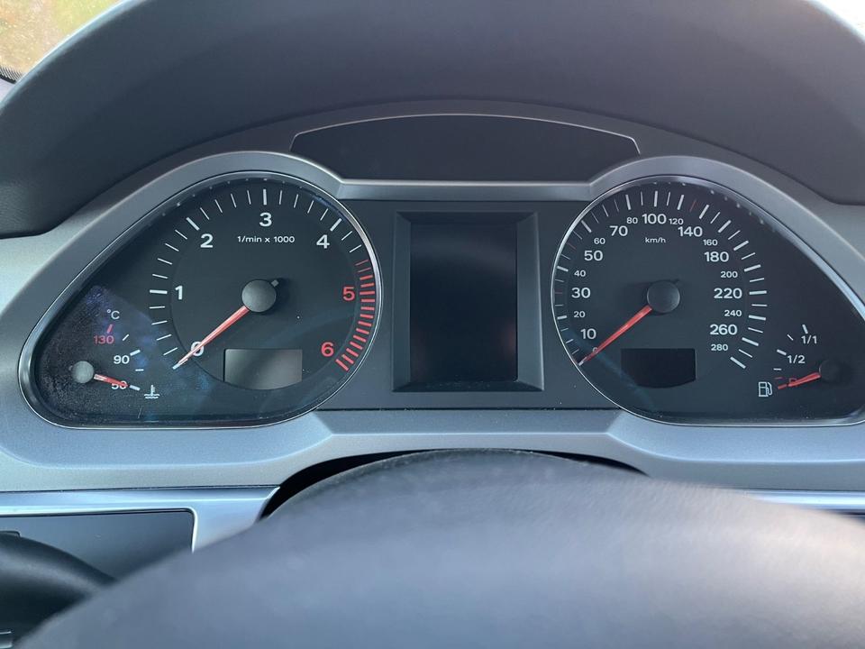 Audi A6 2008 — engine