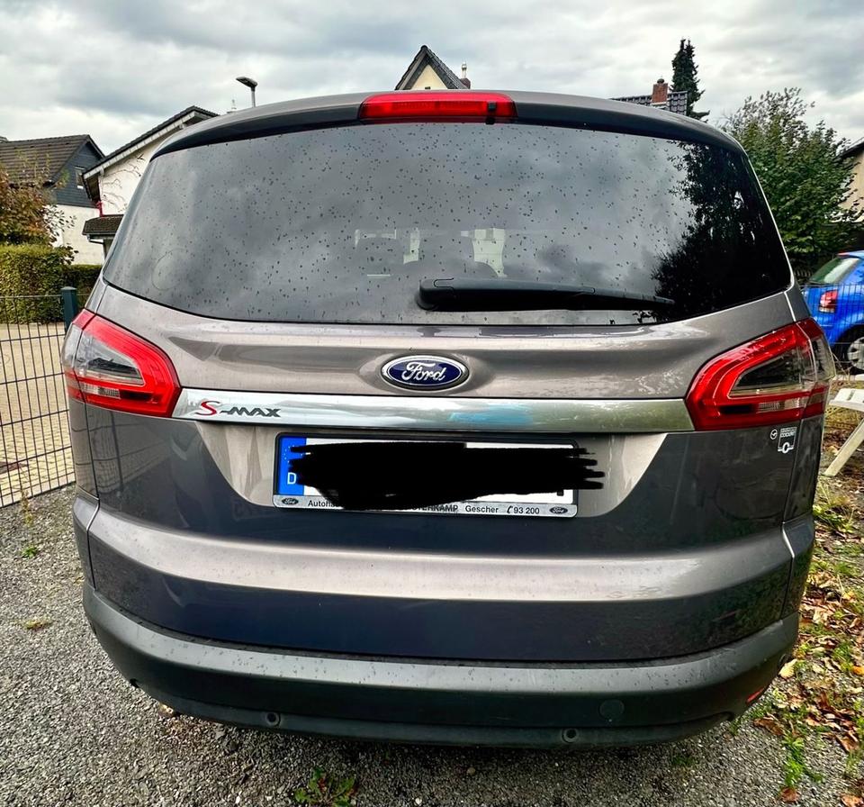 Ford S-Max 2014 — rear view