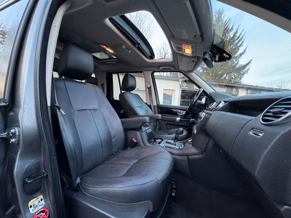 Land Rover Discovery 2010 — photo 15