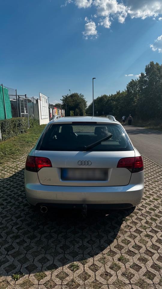 Audi A4 2008 — rear view