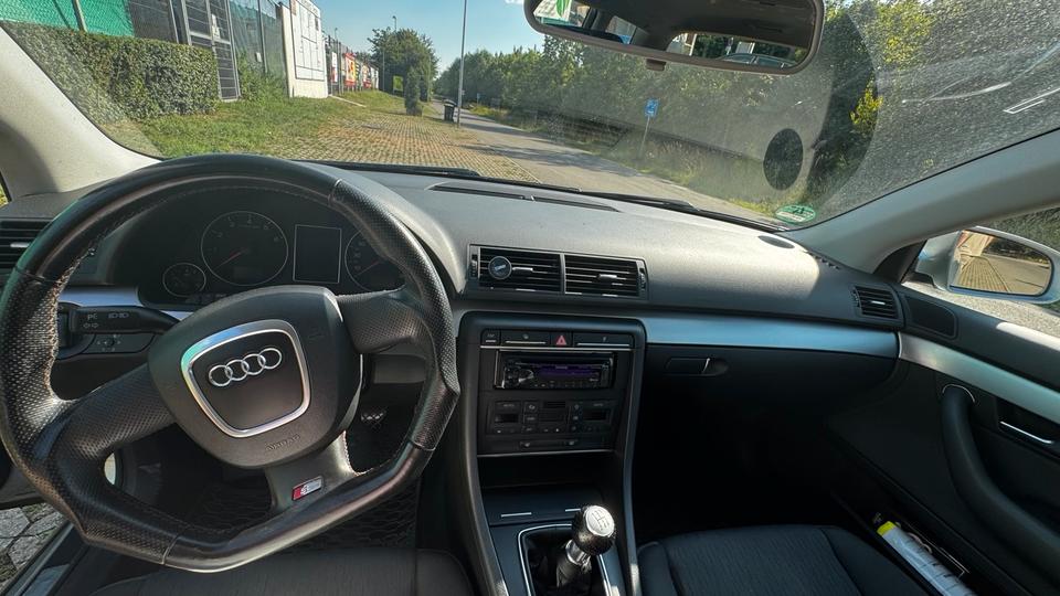 Audi A4 2008 — interior
