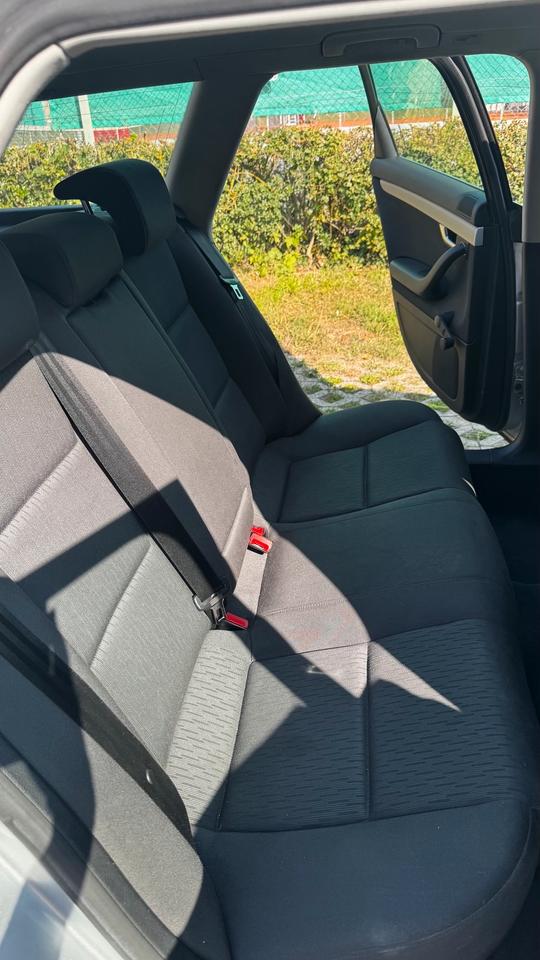 Audi A4 2008 — photo 5
