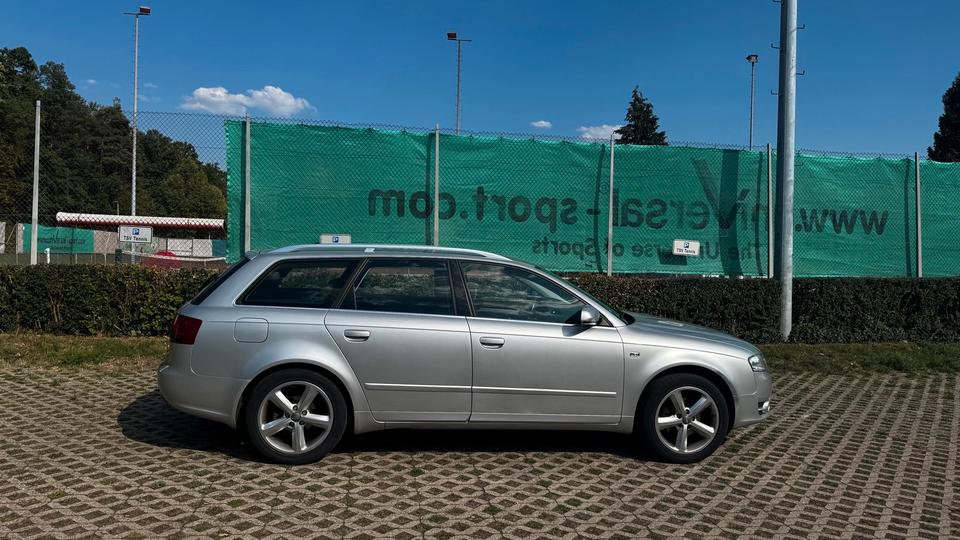 Audi A4 2008 — photo 7