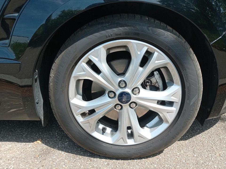 Ford S-Max 2010 — photo 7