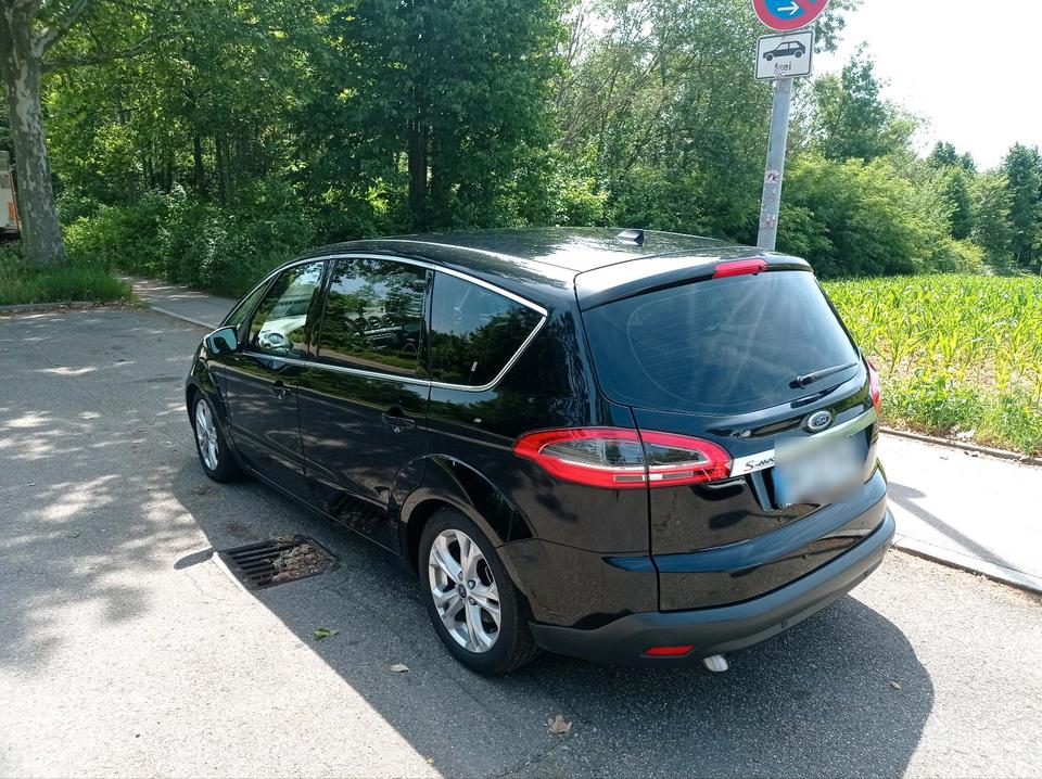Ford S-Max 2010 — photo 8