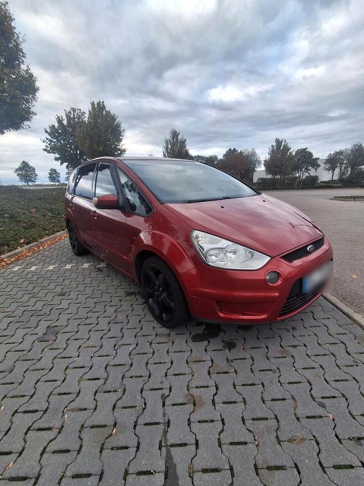 Ford S-Max 2006 — rear view
