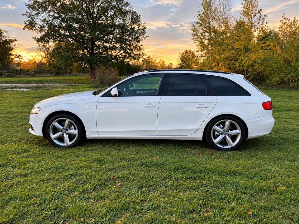 Audi A4 2009 — photo 7