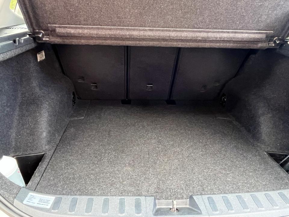 BMW X1 2010 — photo 13