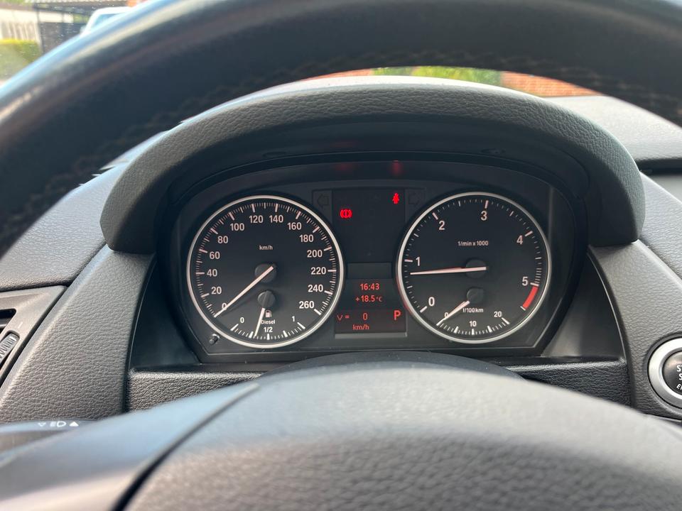 BMW X1 2010 — photo 16