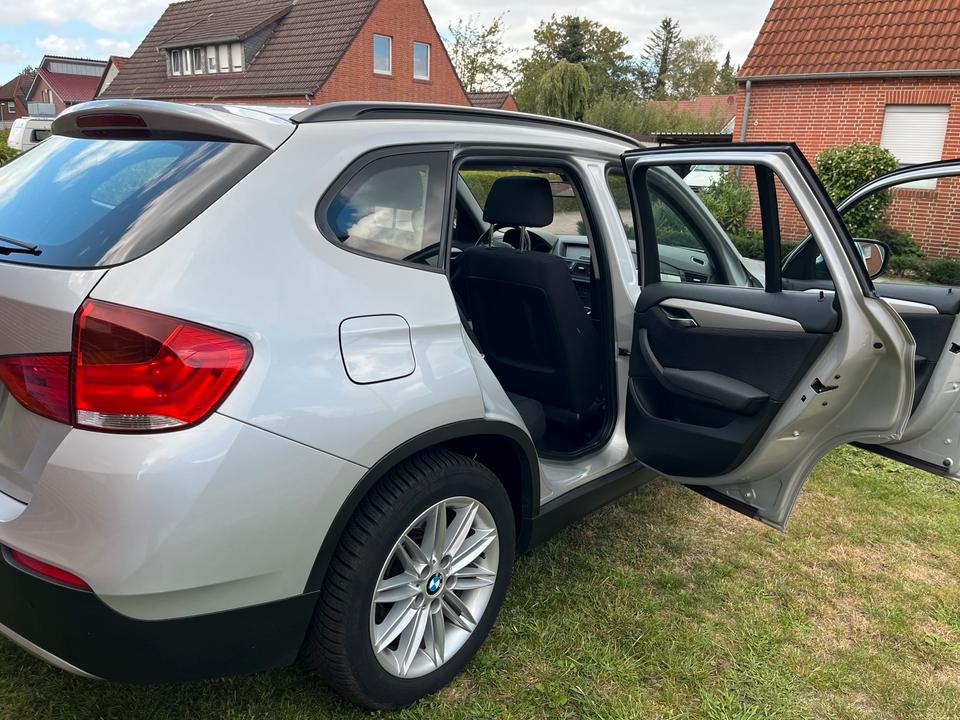 BMW X1 2010 — photo 8