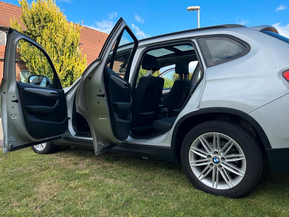 BMW X1 2010 — photo 9