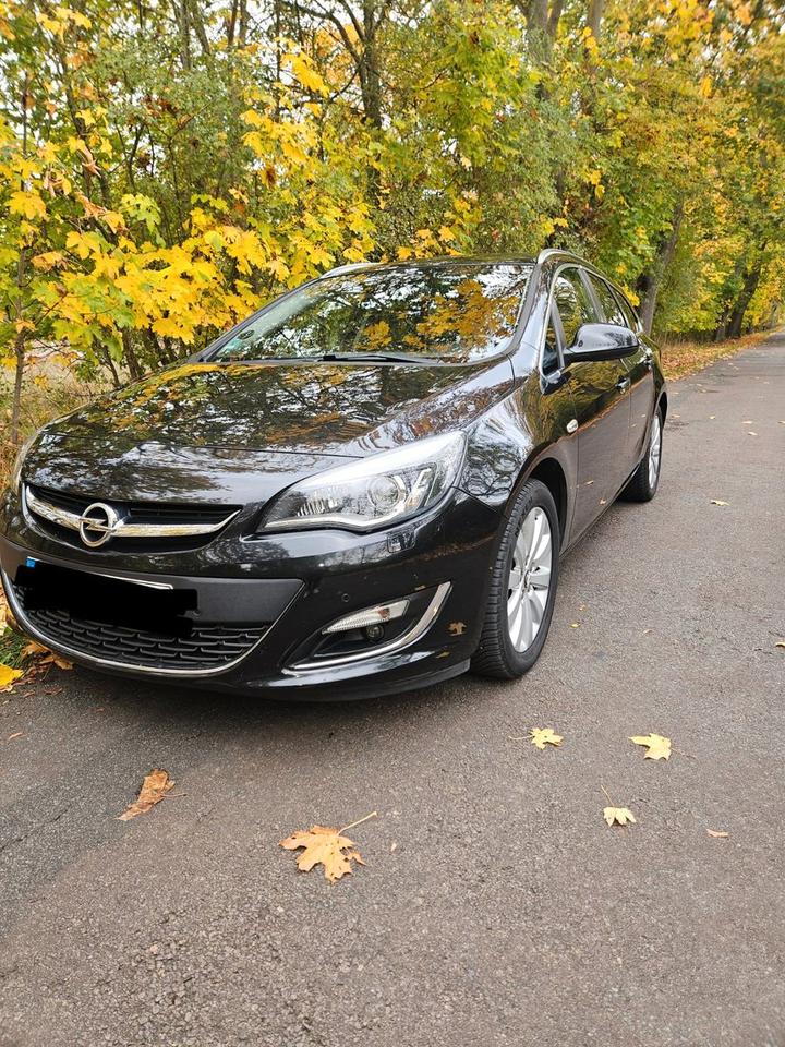 Opel Astra, 2013