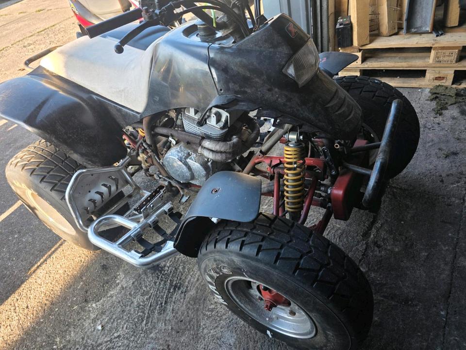 Weitere Motorräder Quad zu verkaufen 2004 — vehicle for AFU Ukraine