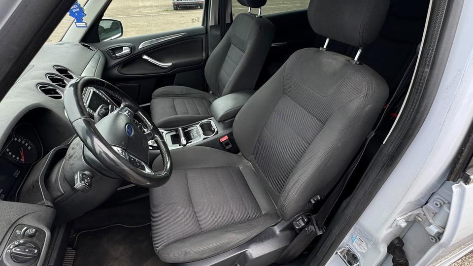 Ford s-Max 2014 — photo 6