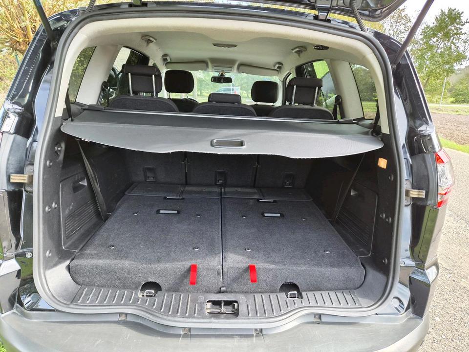 Ford S-Max 2013 — photo 12
