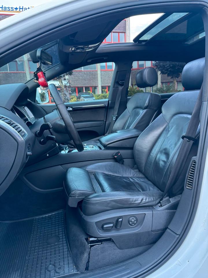 Audi Q7 2008 — photo 10