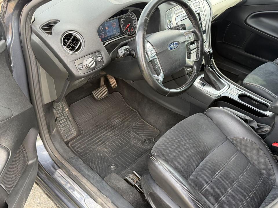 Ford Mondeo 2010 — photo 9