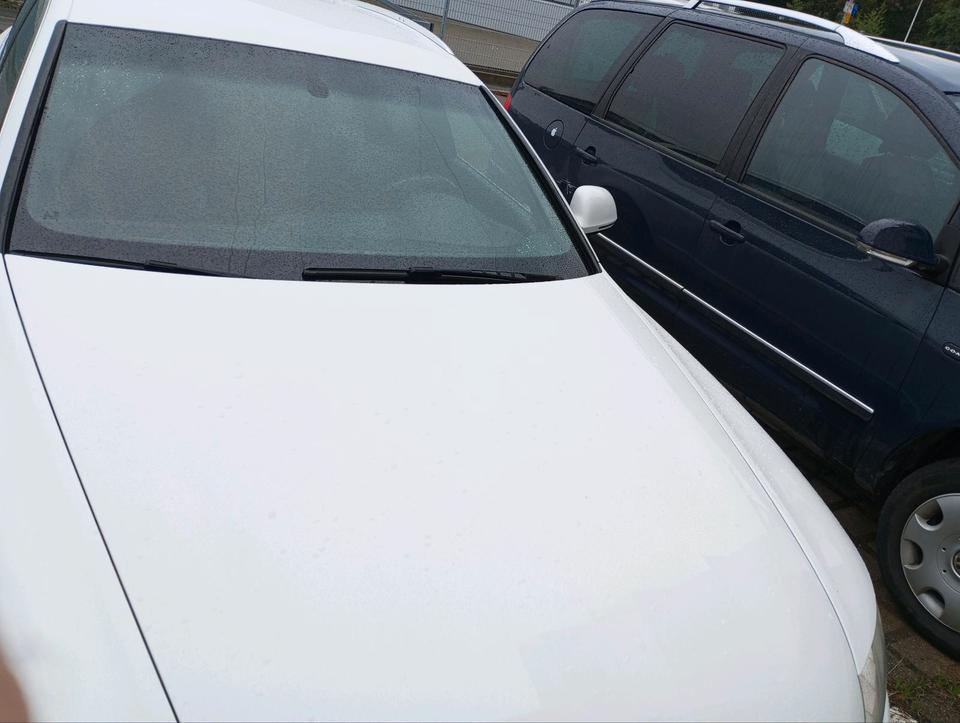 Audi A6 2010 — photo 16
