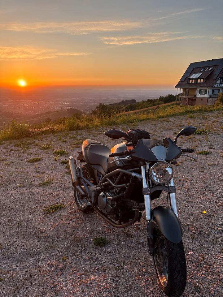 Weitere Motorräder Cagiva Raptor 650ie/no suzuki sv 650 2007 — vehicle for AFU Ukraine