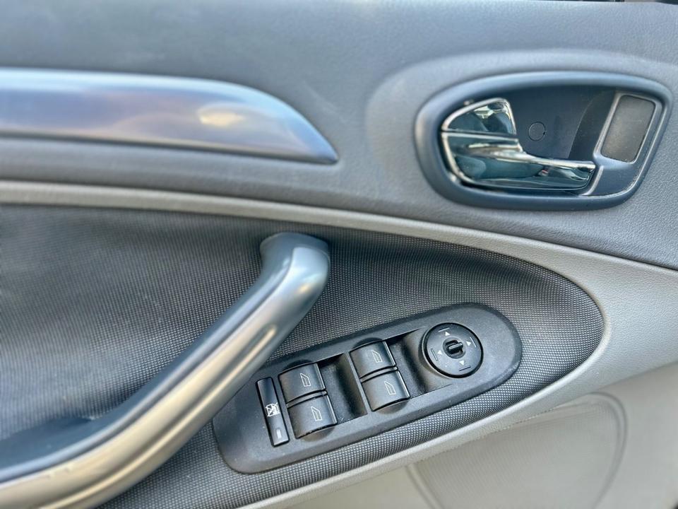 Ford S-Max 2006 — photo 18