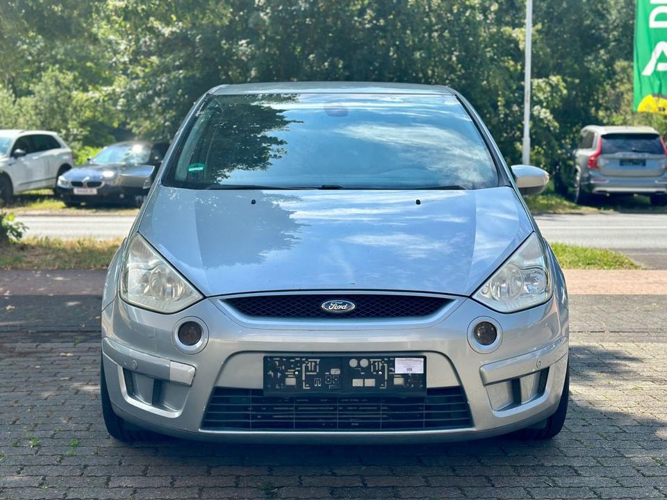 Ford S-Max 2006 — rear view