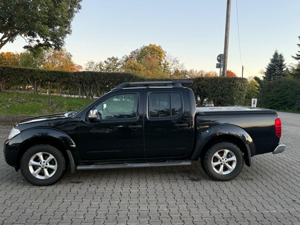 Nissan Navara 2012 — engine
