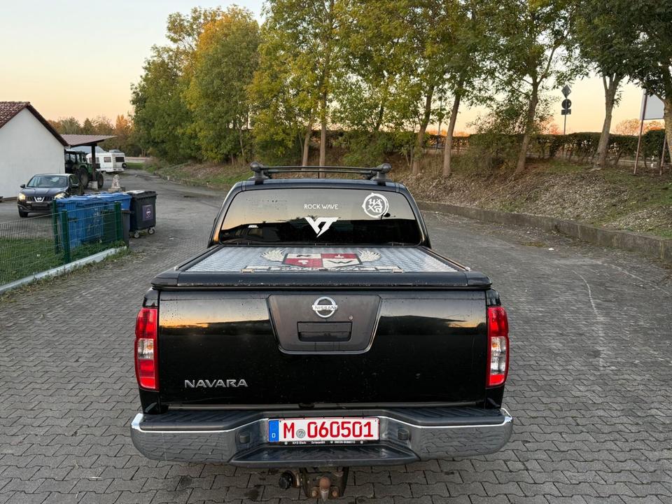 Nissan Navara 2012 — photo 7