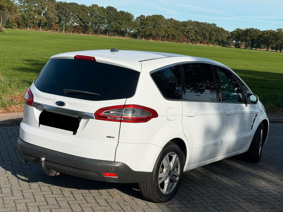 Ford S-Max 2010 — фото 7