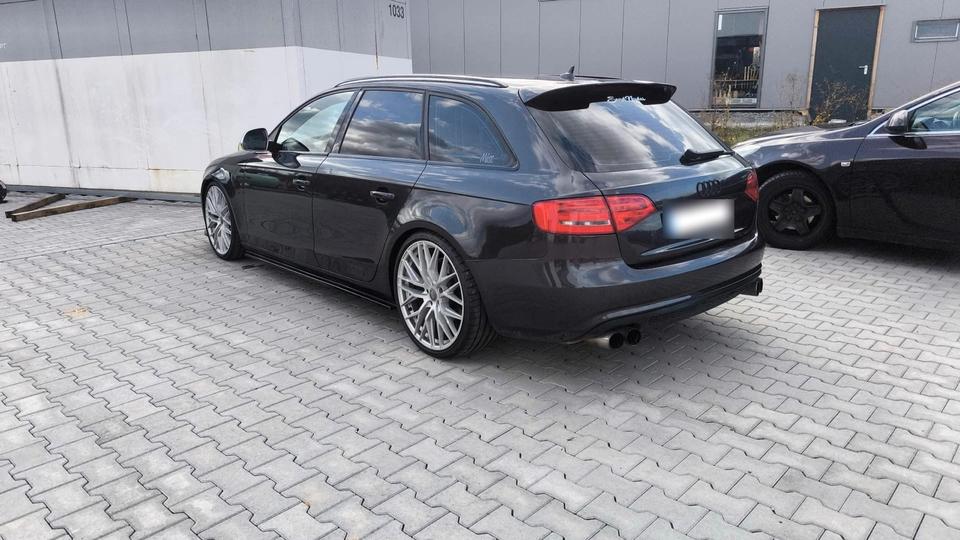 Audi A4 2009 — rear view