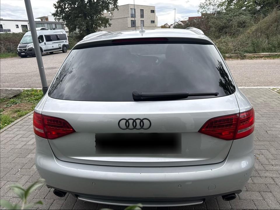 Audi A4 2009 — photo 5
