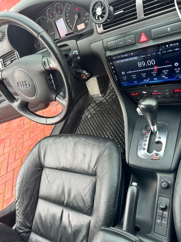 Audi A6 2004 — photo 18