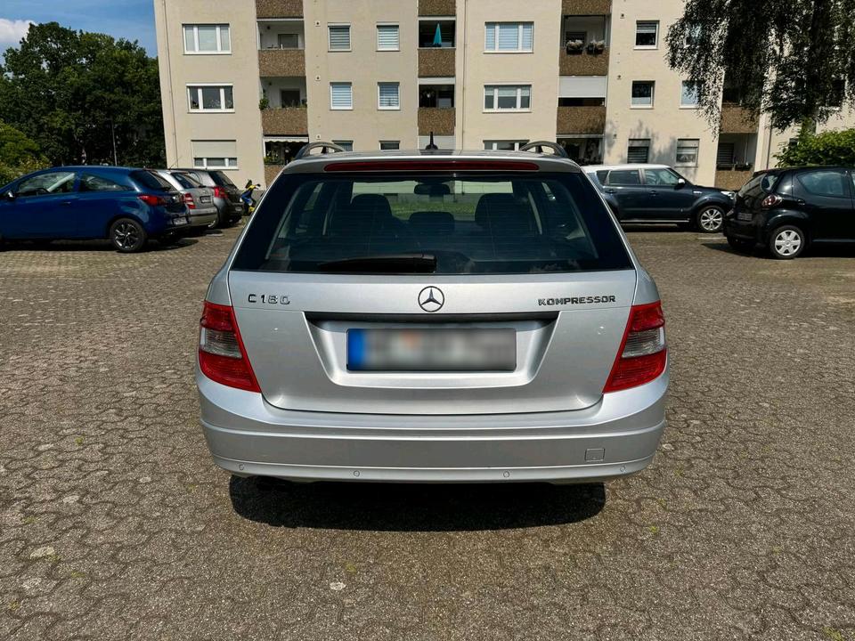 Mercedes Benz C 180 2008 — engine