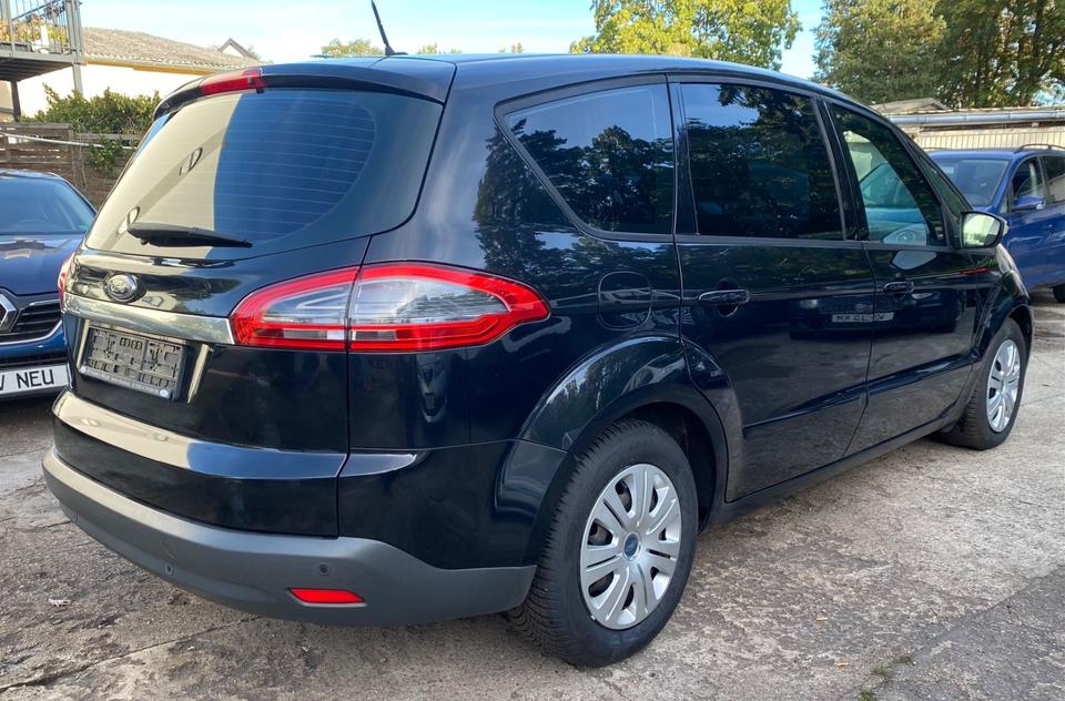 Ford S-Max 2011 — photo 5