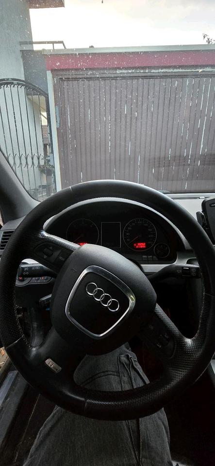 Audi A4 2007 — вигляд ззаду