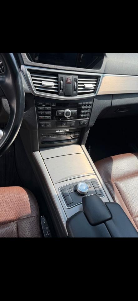 Mercedes Benz E 350 2011 — photo 7