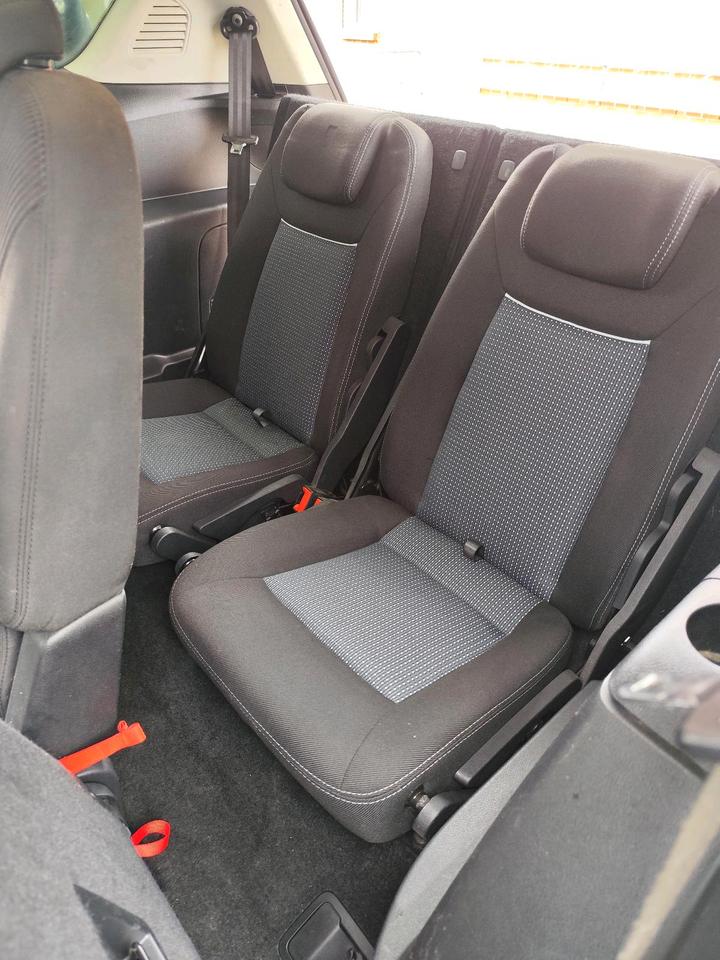 Ford S-Max 2014 — photo 8