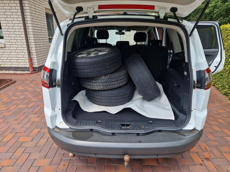 Ford S-Max 2014 — photo 8