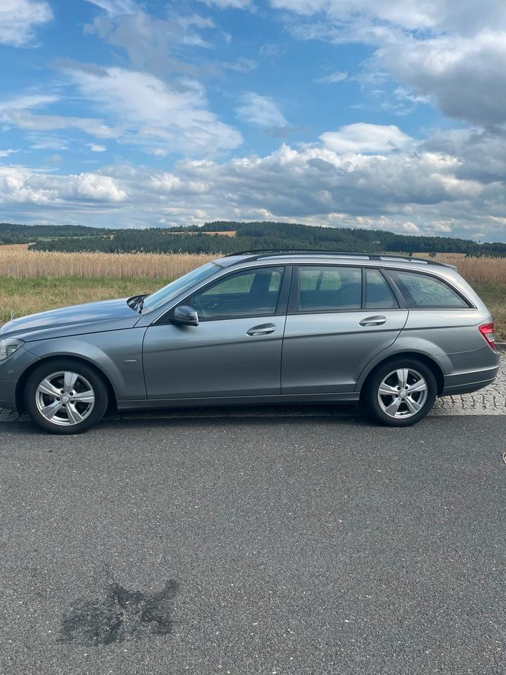 Mercedes Benz C 180 2010 — rear view