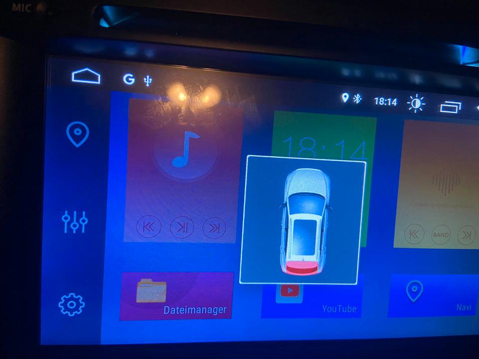 Mercedes Benz E 200 2005 — салон