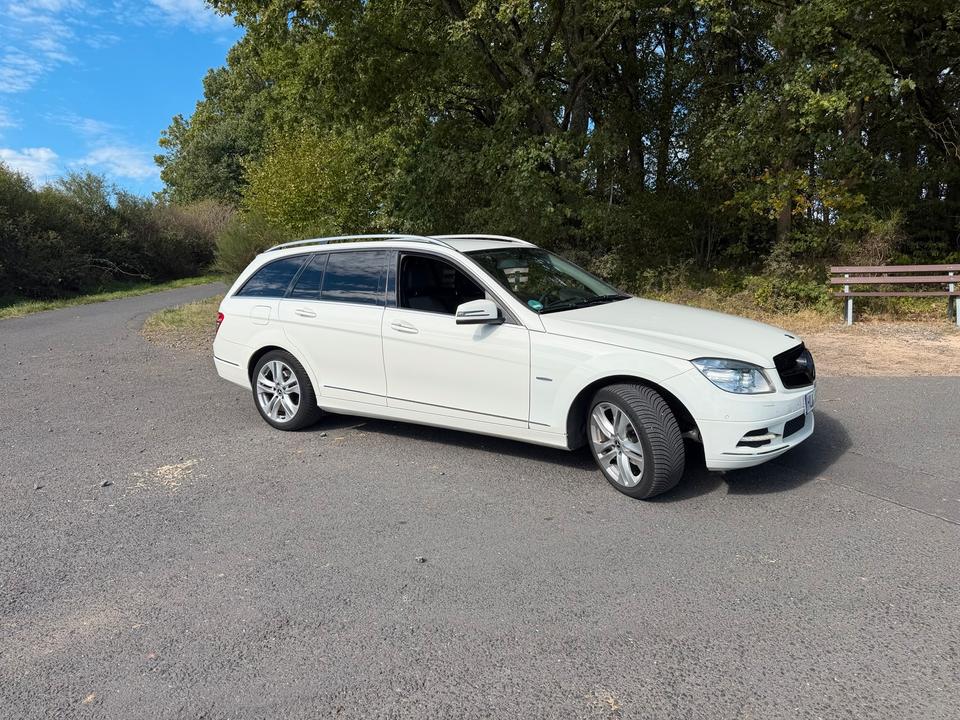 Mercedes Benz C 220 2010 — photo 5
