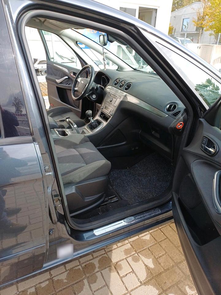 Ford C-Max 2006 — photo 11
