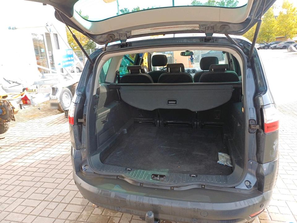 Ford C-Max 2006 — photo 8