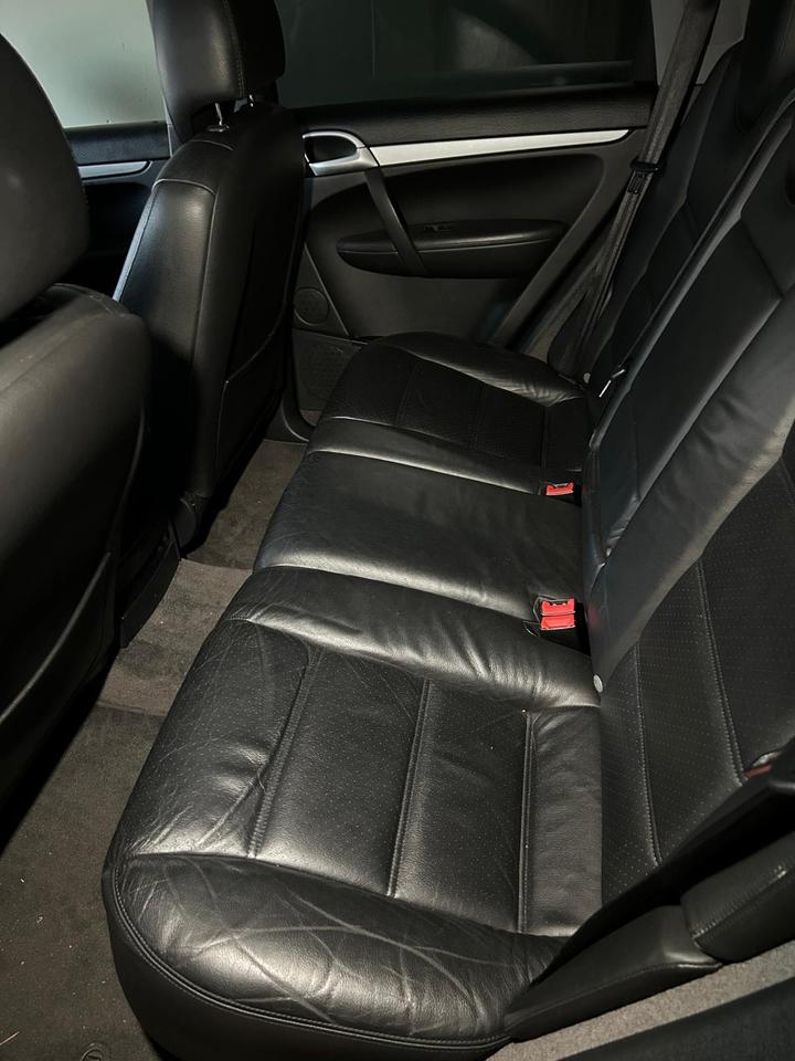 Porsche Cayenne 2004 — photo 11
