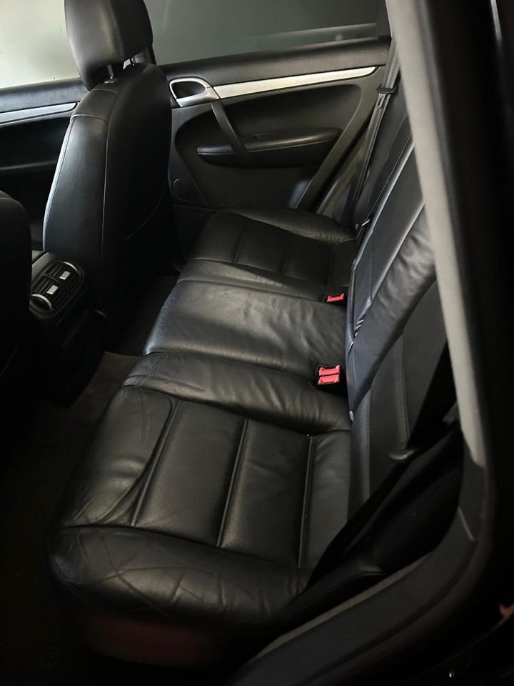 Porsche Cayenne 2004 — photo 15