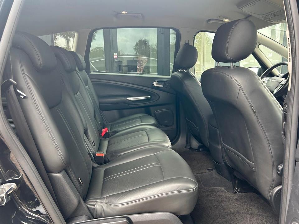 Ford S-Max 2014 — photo 11